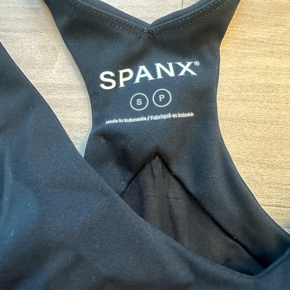 SPANX RACERBACK TOP - Picture 3 of 3
